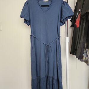 Elegant Blue Maxi Dress with Tie Waist